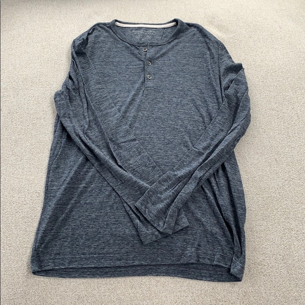 Men’s banana republic vintage tee